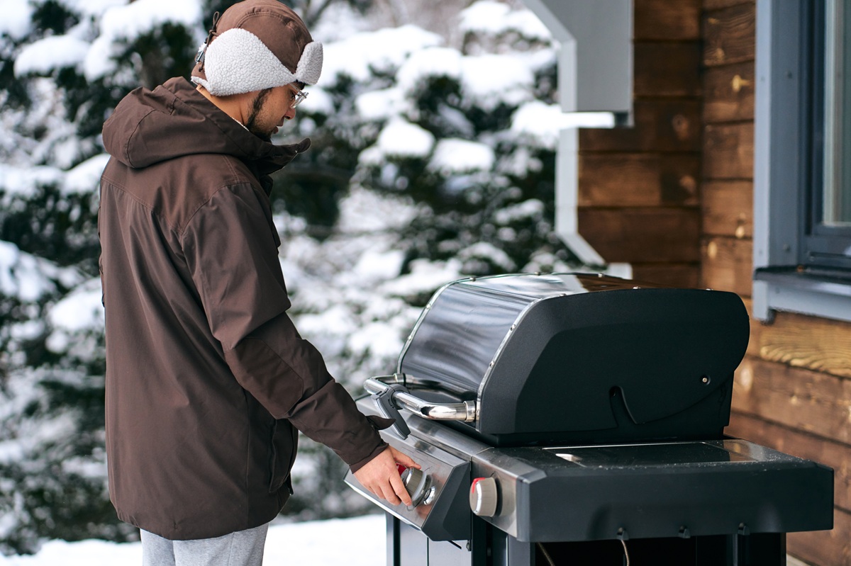 Inwestycja w komfort: jak wybrać grille gazowe odporne na polską pogodę i zmienne warunki atmosferyczne?